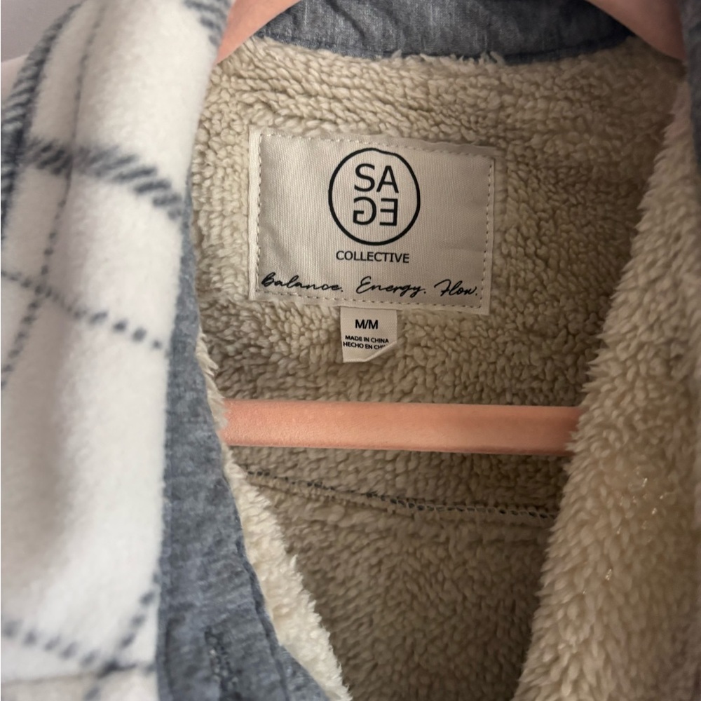 Gray Cream Plaid Shacket Size Medium | Cascade Collective Cozy Jacket - Picture 2 of 8